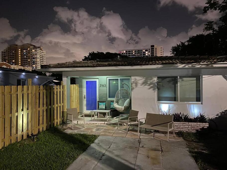 Stayover In Miami Home 2Br - 1Bth - Free Parking Buitenkant foto